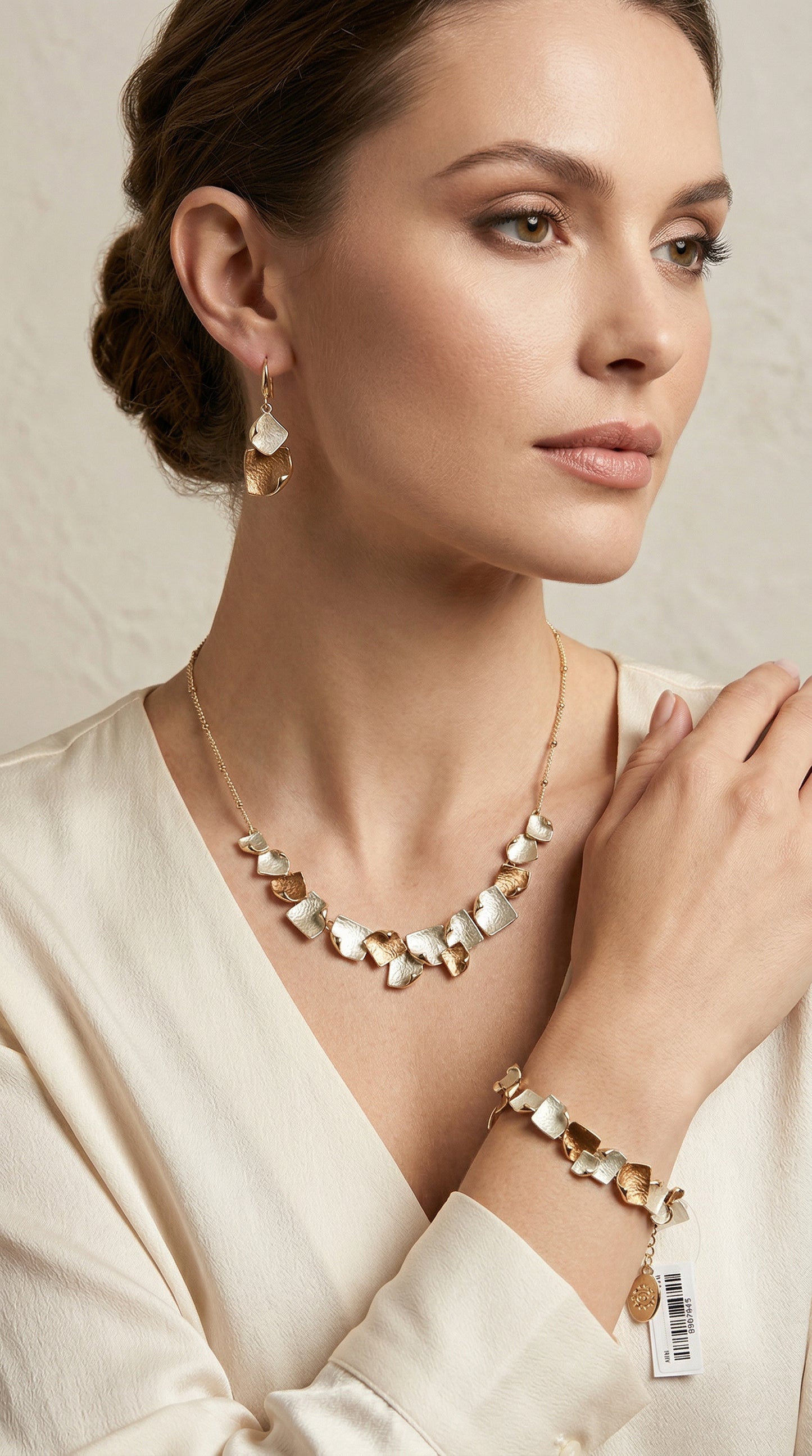 Collana Paper