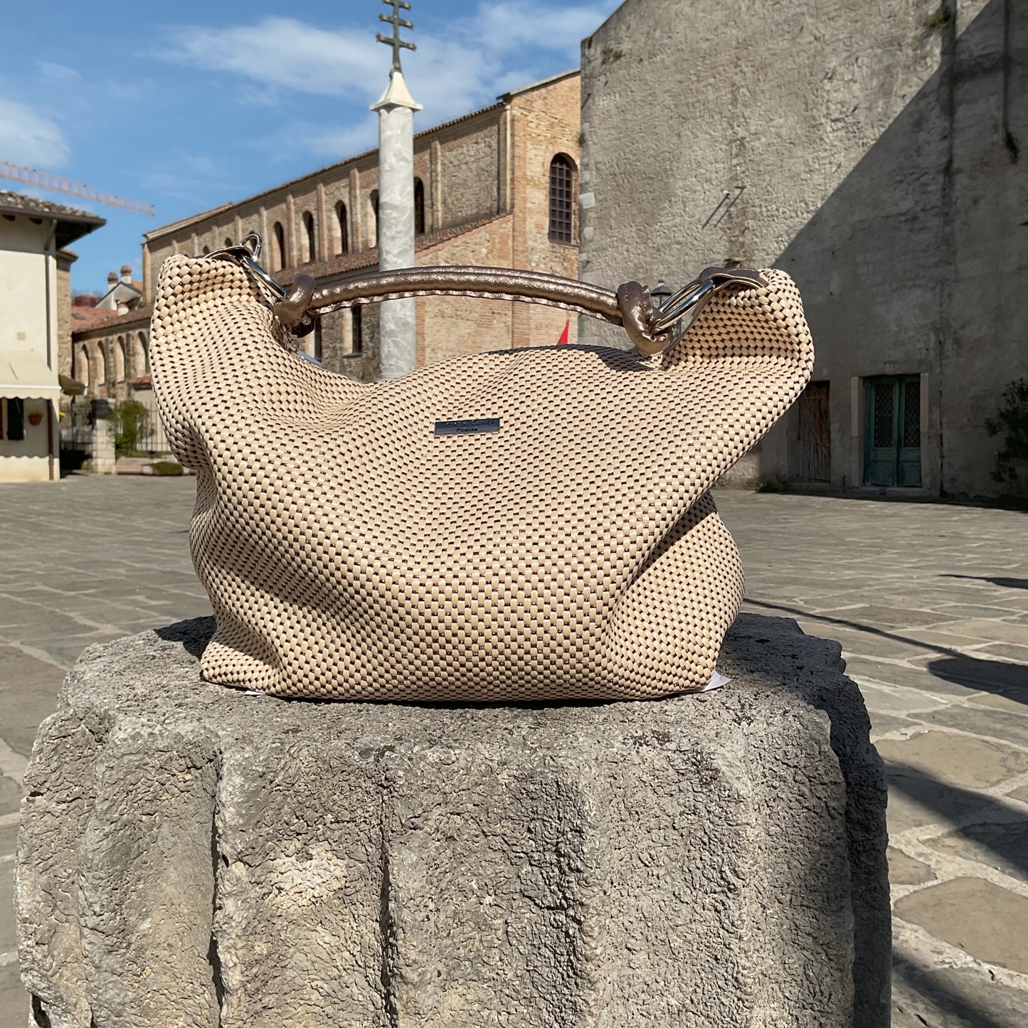 P41 Rafia Brillante Bag